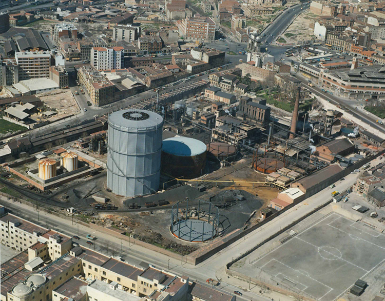 Antigua fábrica de gas de Madrid en la que se producía el gas manufacturado procedente del carbón (foto cedida por Gas Natural). 